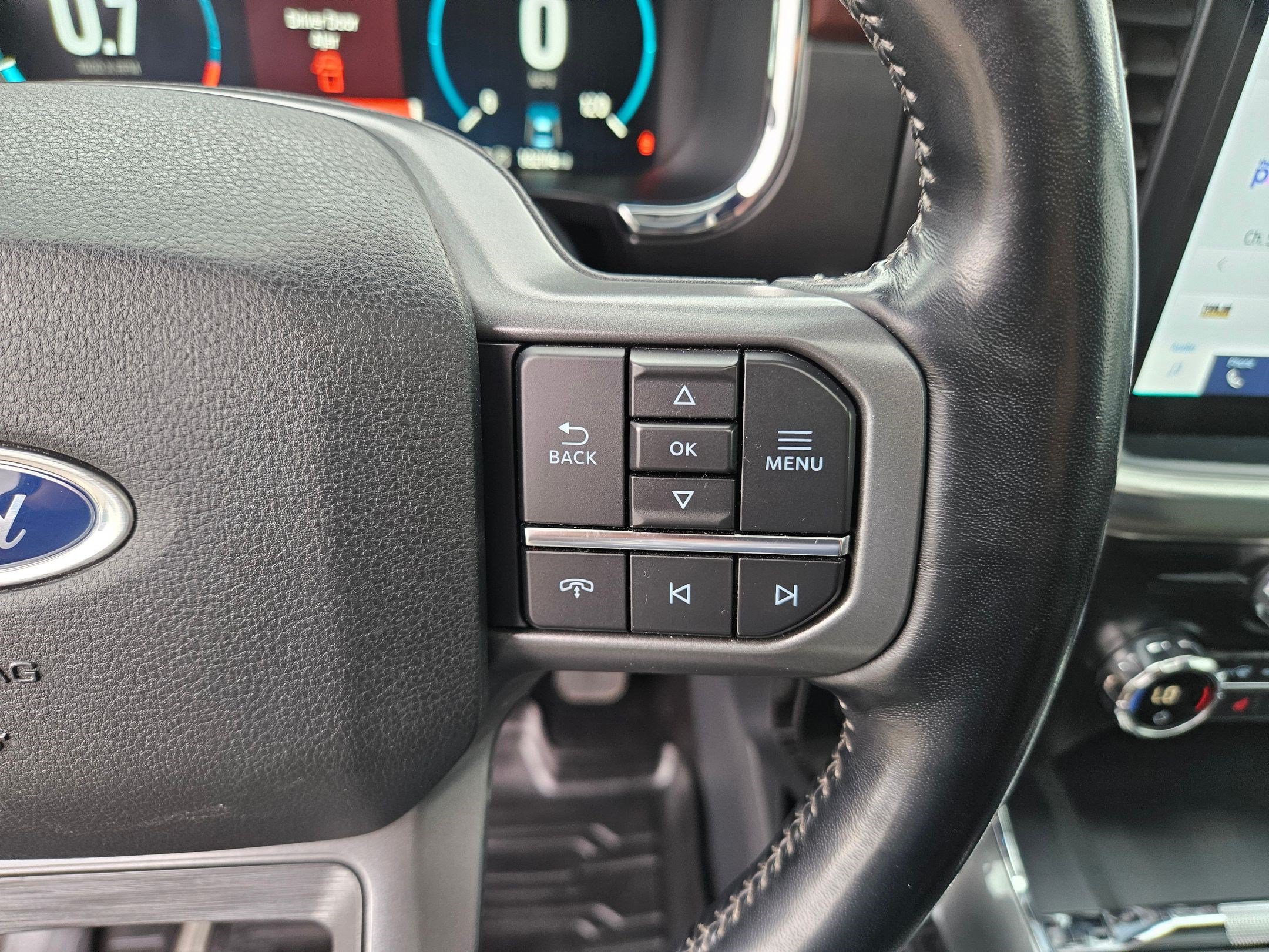 Used 2021 Ford F150 Lariat w/ Equipment Group 502A High AWD/4WD image 24