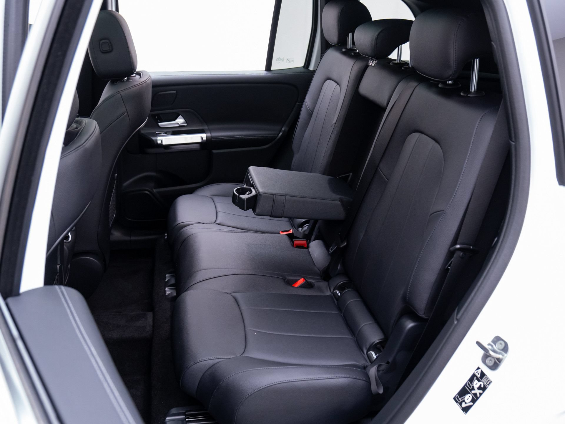 New 2026 Mercedes-Benz GLB 250 4MATIC image 17