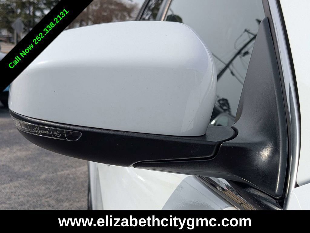 Used 2021 Jeep Cherokee Limited w/ Mopar Interior Package image 11