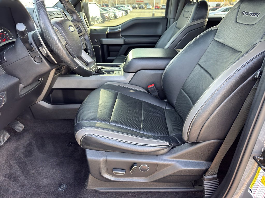 Used 2018 Ford F150 Raptor w/ Equipment Group 802A Luxury image 11