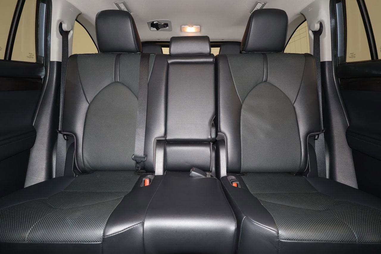 Used 2023 Toyota Highlander Limited image 32