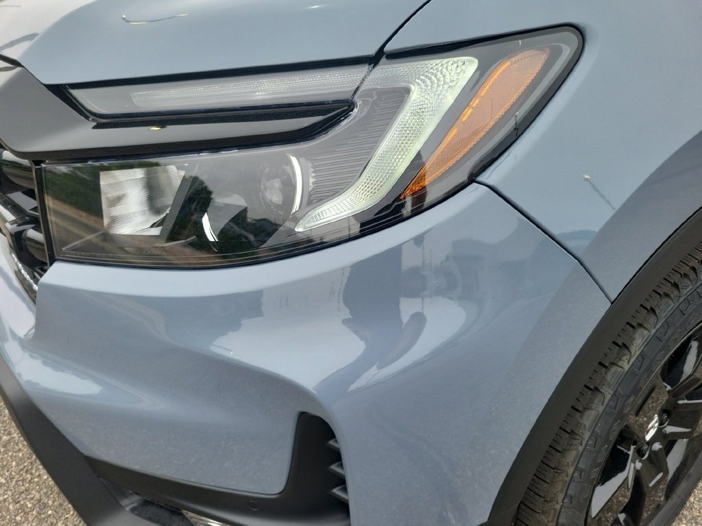 New 2026 Honda Ridgeline Black Edition image 5