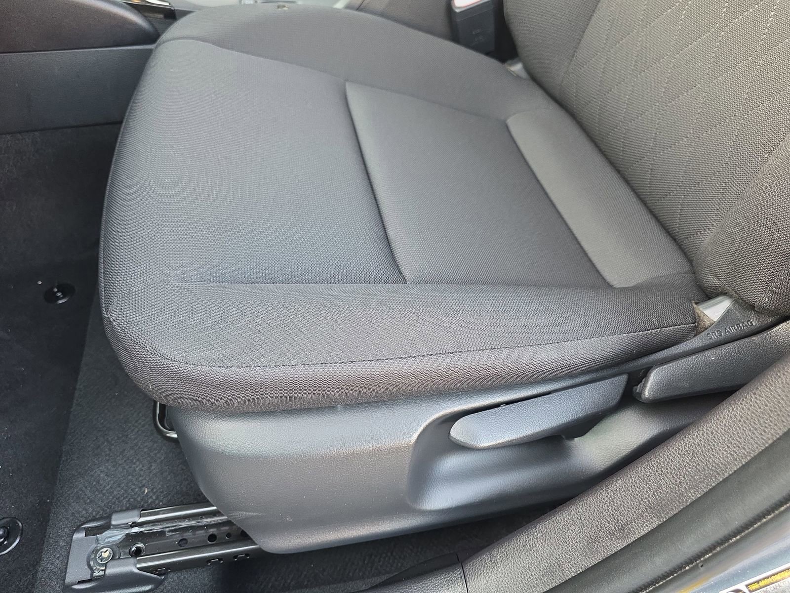 Used 2025 Toyota Corolla LE image 27