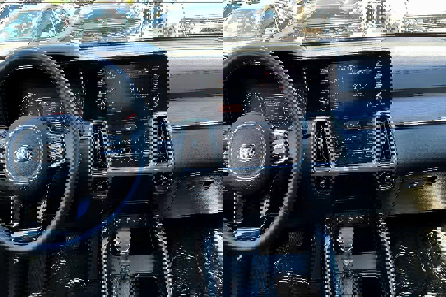 Used 2021 Kia Sorento EX w/ Panoramic Sunroof Package image 7