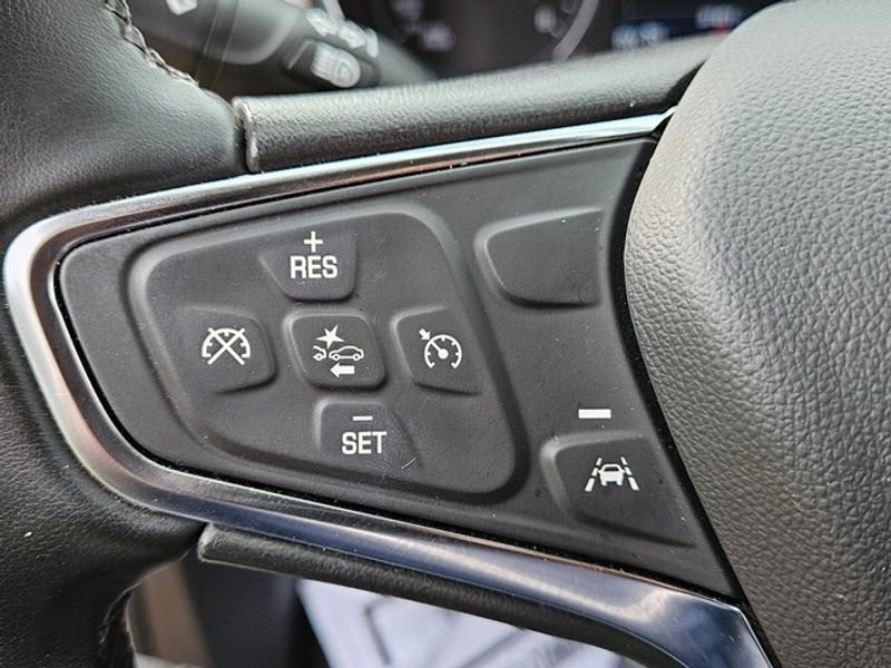 Used 2024 Chevrolet Equinox LT image 23