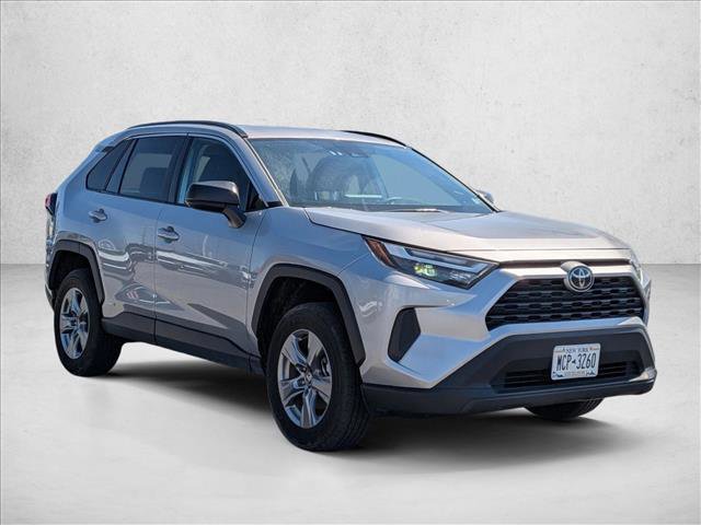 Used 2025 Toyota RAV4 LE video 3