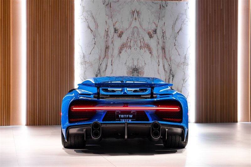 Used 2022 Bugatti Chiron Super Sport AWD/4WD image 3