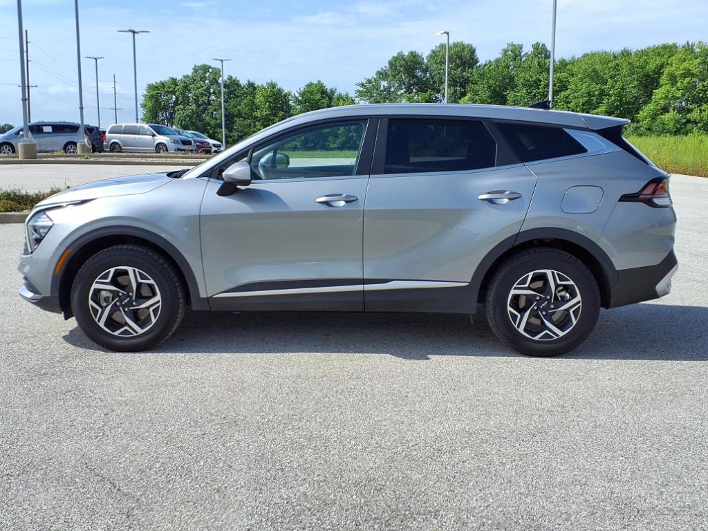 Used 2023 Kia Sportage LX image 25