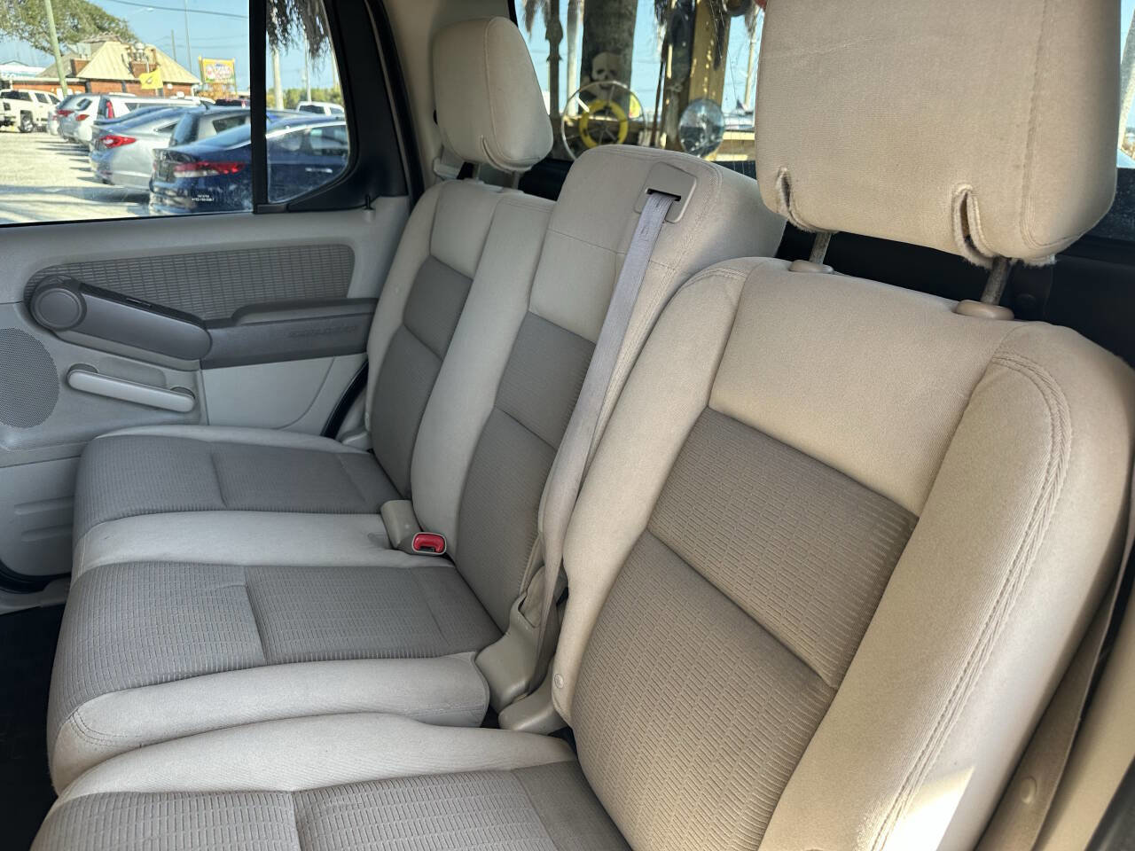 Used 2007 Ford Explorer Sport Trac XLT image 11