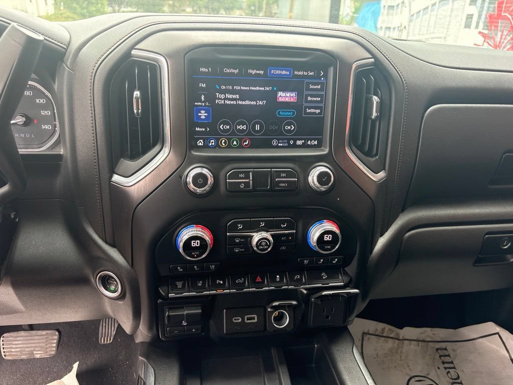 Used 2022 GMC Sierra 2500 AT4 w/ AT4 Preferred Package AWD/4WD image 19