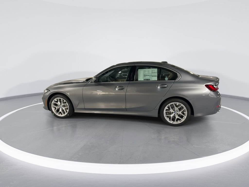 New 2025 BMW 330i xDrive Sedan w/ Convenience Package image 5