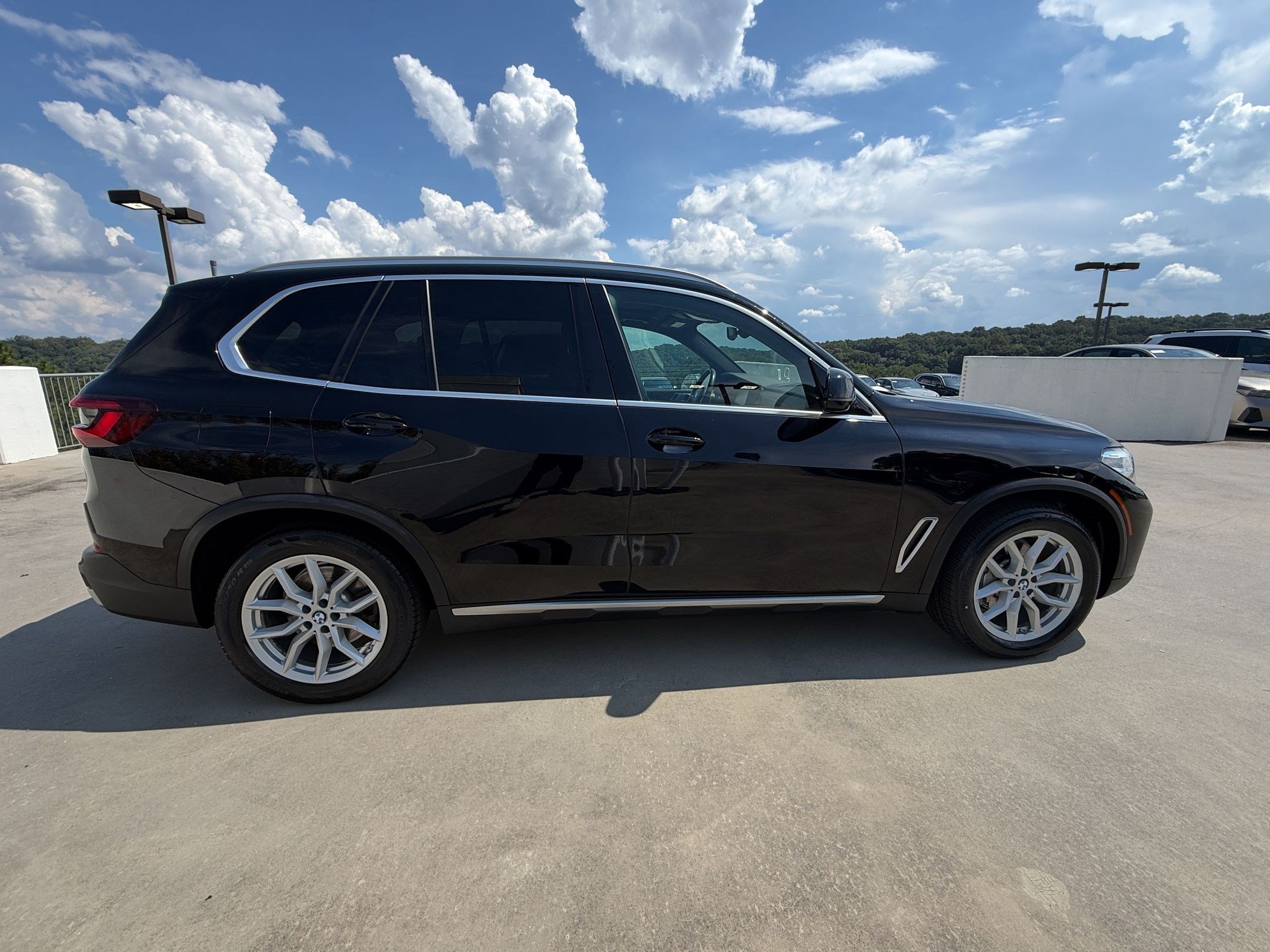 Used 2021 BMW X5 xDrive40i w/ Convenience Package AWD/4WD image 8