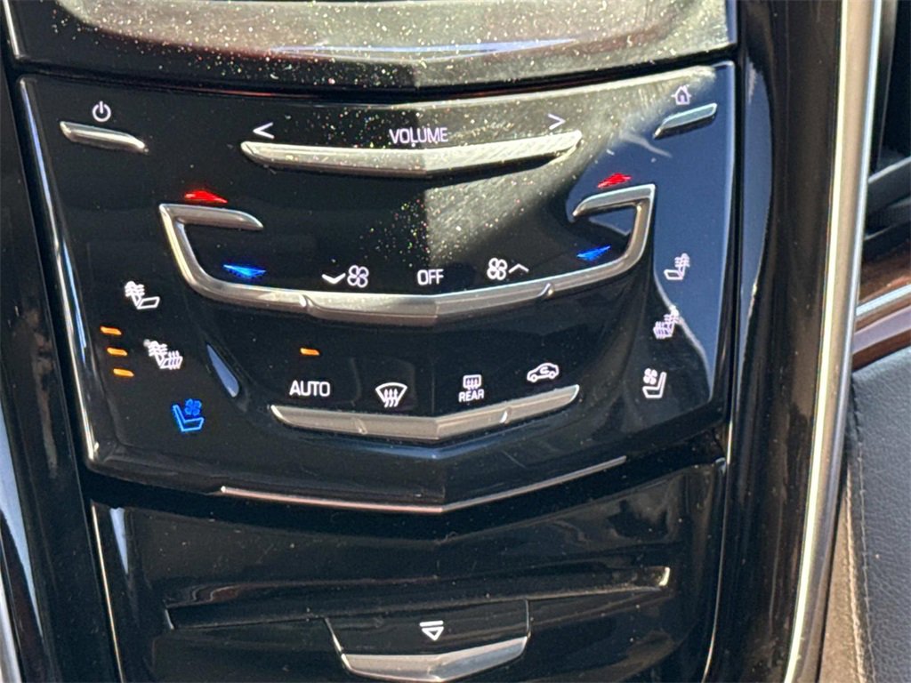 Used 2018 Cadillac Escalade ESV Premium Luxury image 24