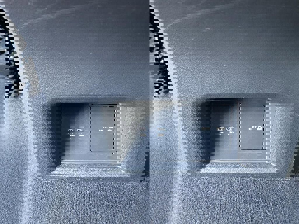 Used 2021 Volkswagen Atlas SE image 31