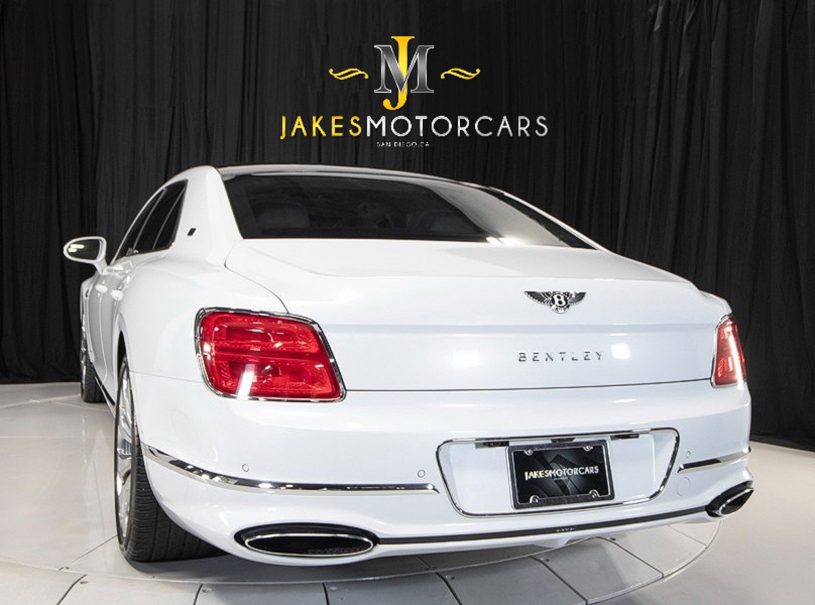 Used 2020 Bentley Flying Spur W12 w/ First Edition Specification image 8