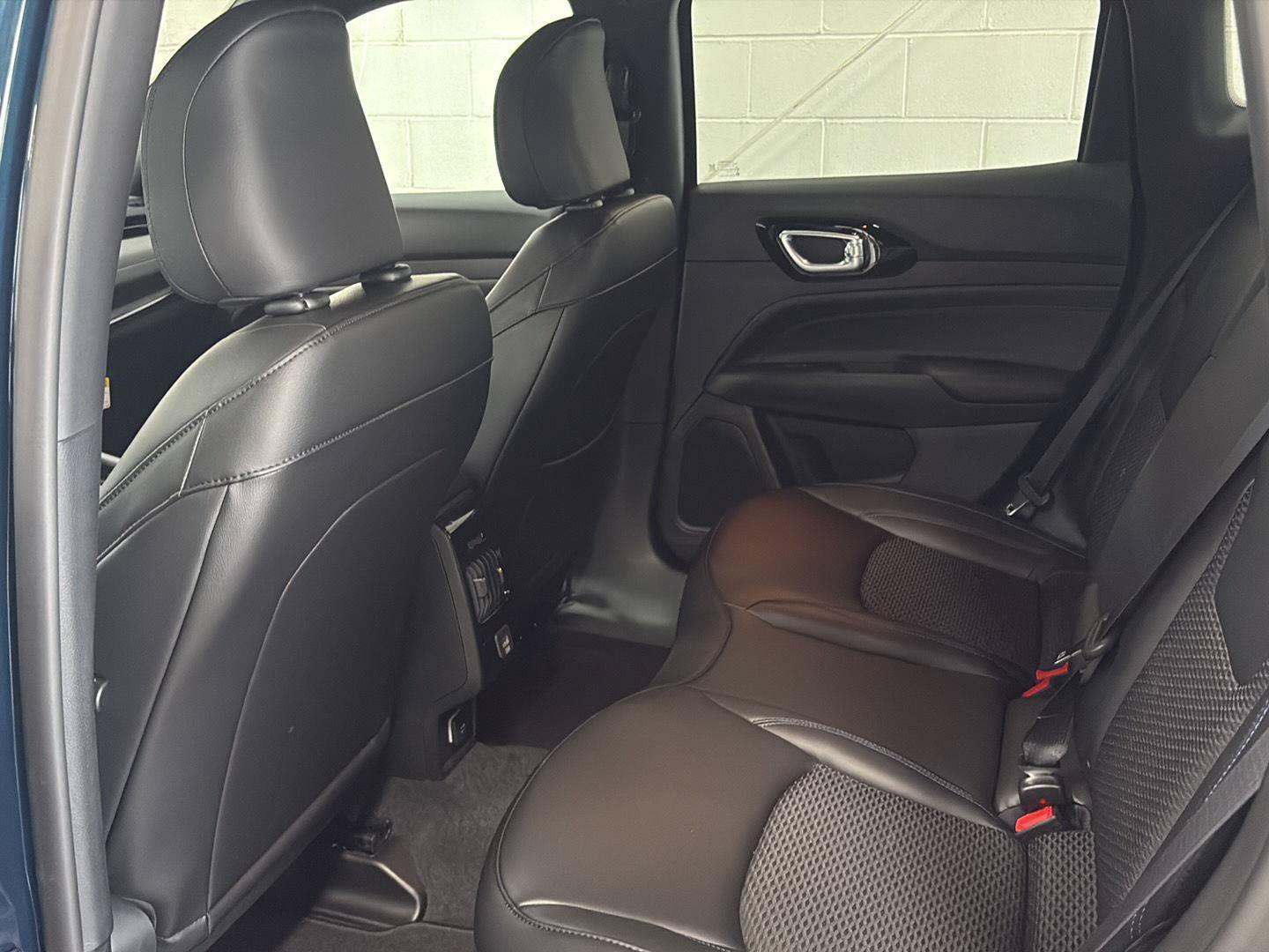 New 2026 Jeep Compass Latitude AWD/4WD image 27