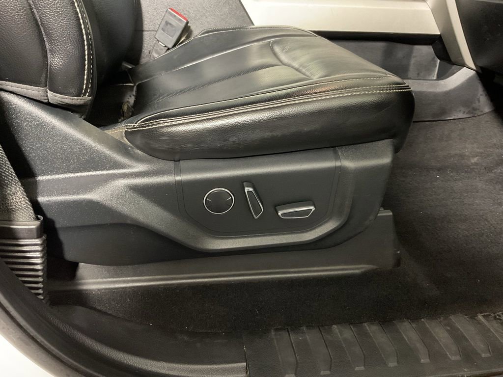 Used 2018 Ford F150 Lariat w/ Equipment Group 502A Luxury AWD/4WD image 39
