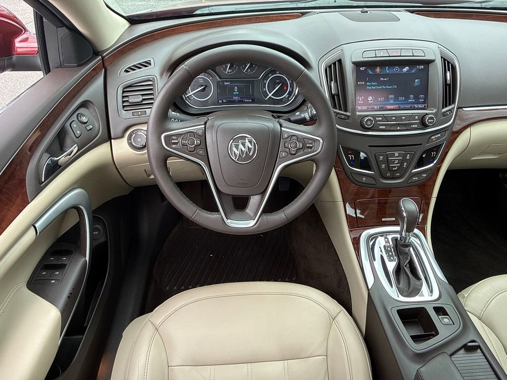 Used 2017 Buick Regal Sport Touring FWD image 28