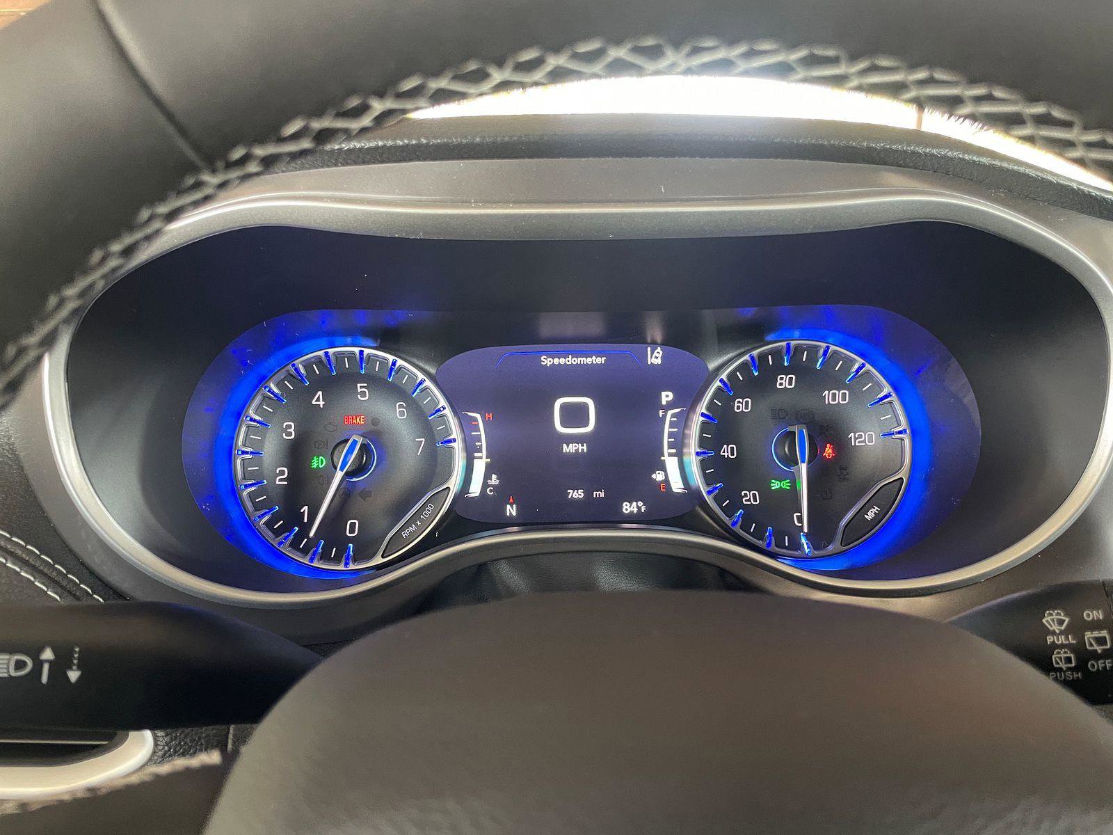 New 2025 Chrysler Pacifica Select w/ Fav Edition Package image 9