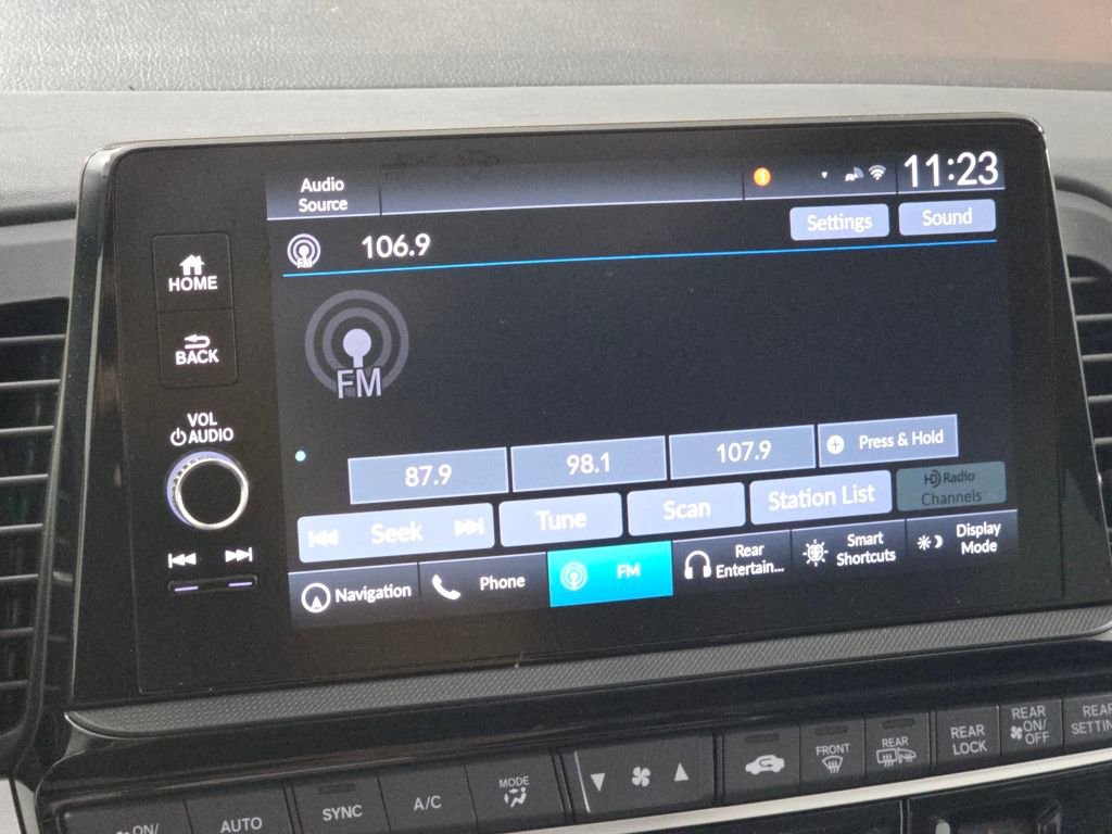 New 2026 Honda Odyssey Touring image 17