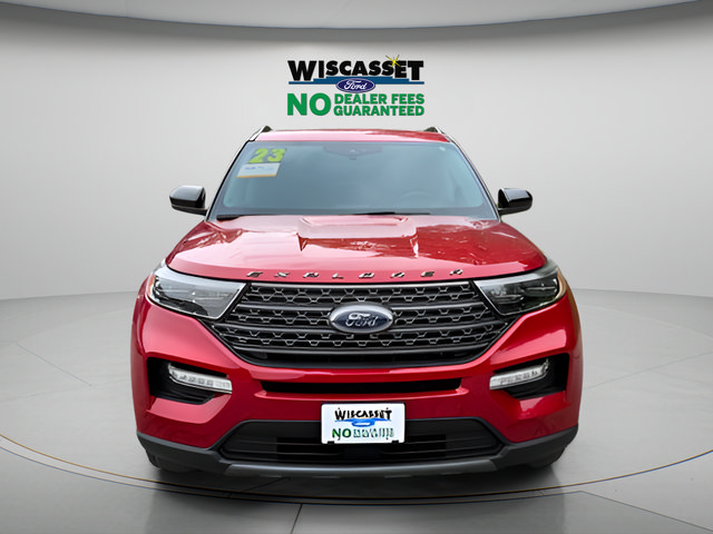 Used 2023 Ford Explorer XLT w/ Equipment Group 202A AWD/4WD image 10