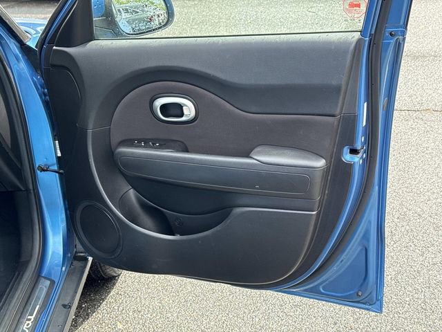 Used 2016 Kia Soul + w/ Designer's Package image 8