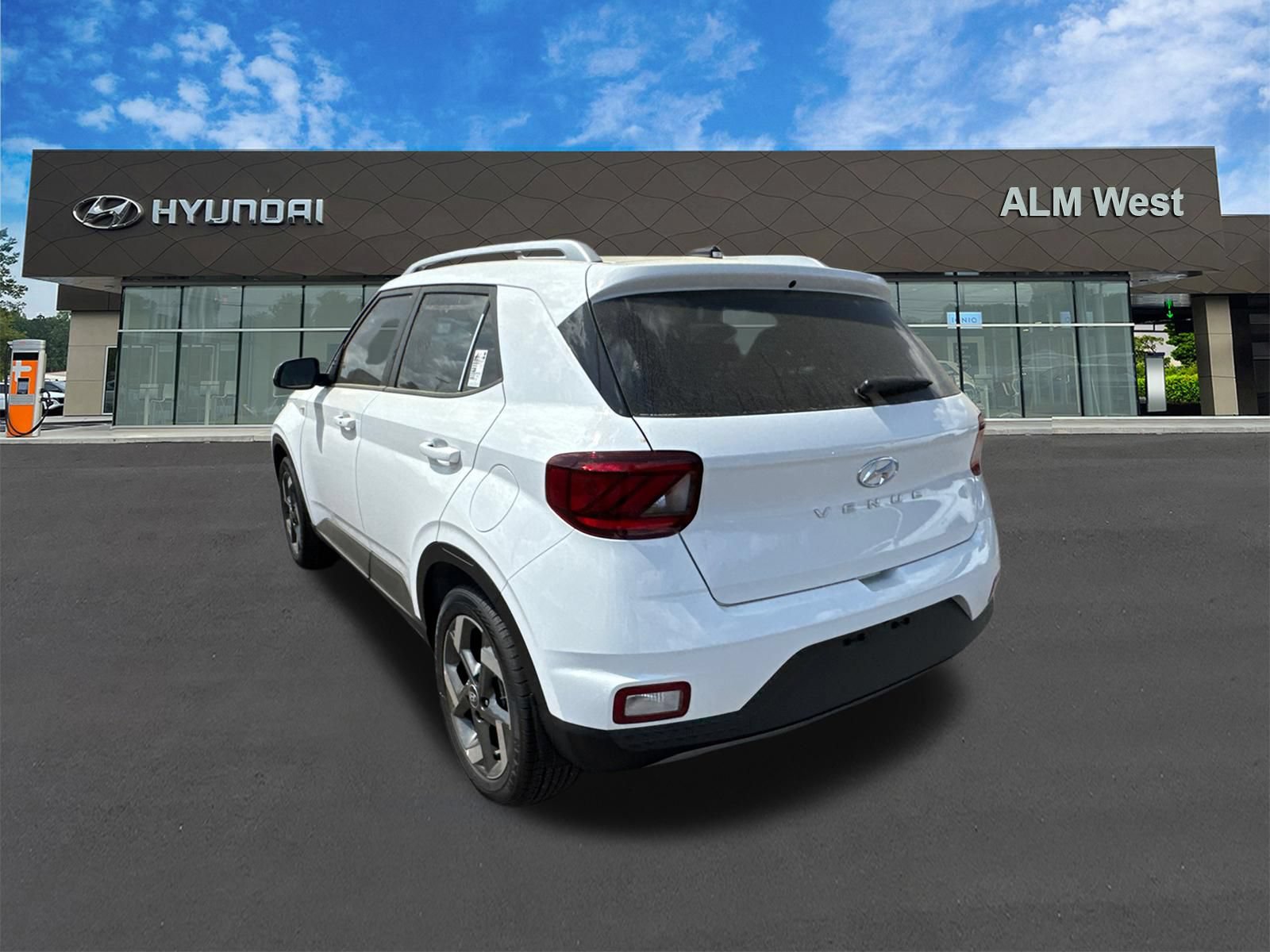 New 2026 Hyundai Venue SEL FWD image 8