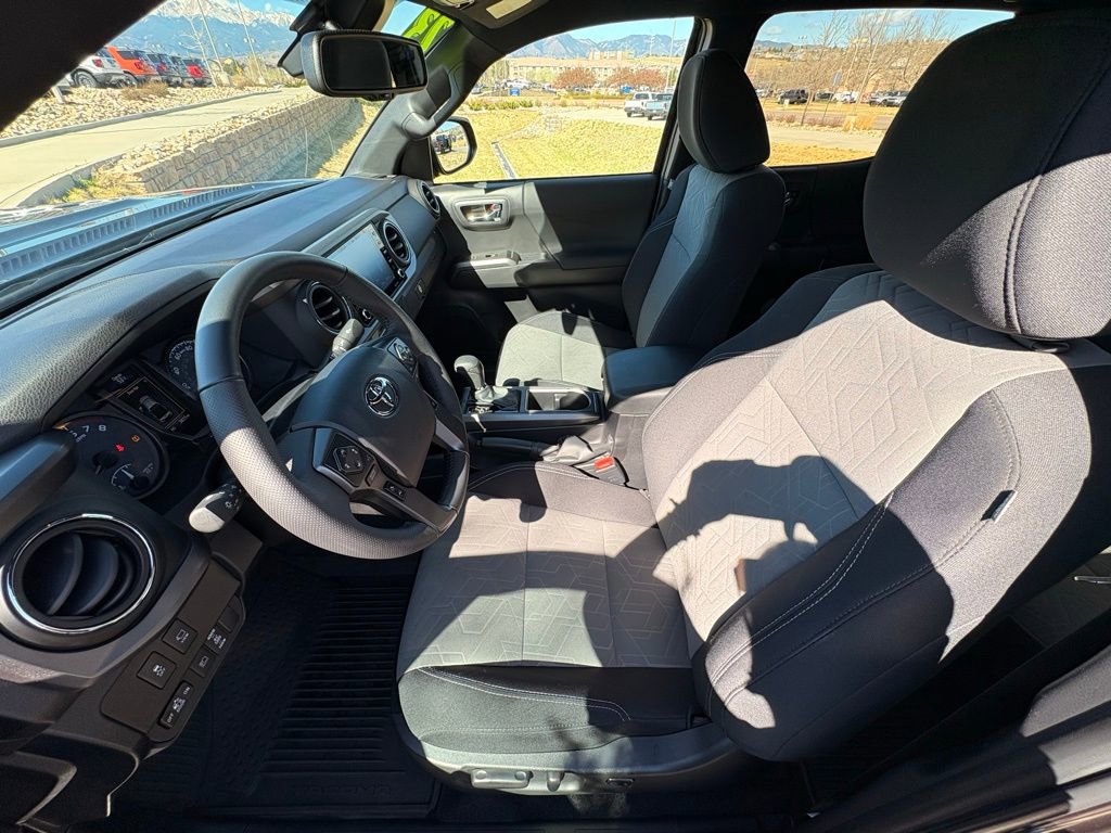 Used 2023 Toyota Tacoma TRD Sport w/ Advanced Technology Package image 10