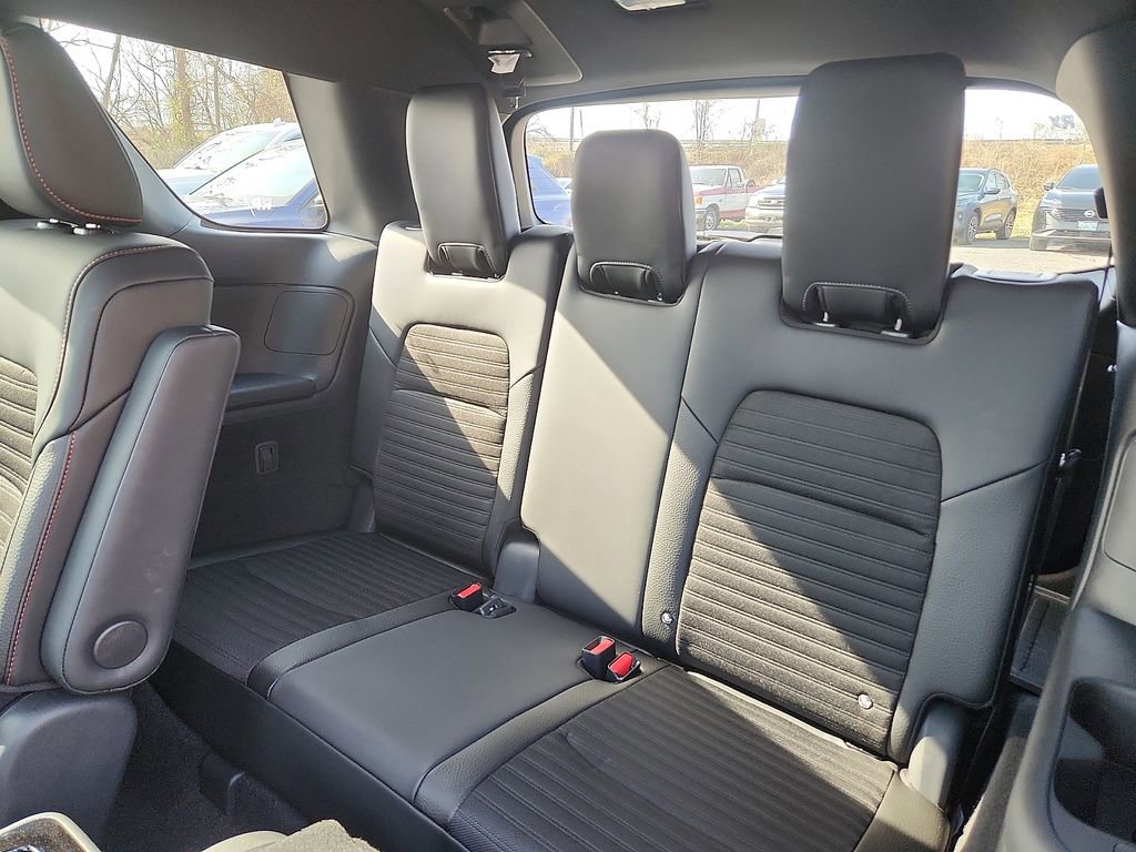 New 2026 Nissan Pathfinder Rock Creek image 6