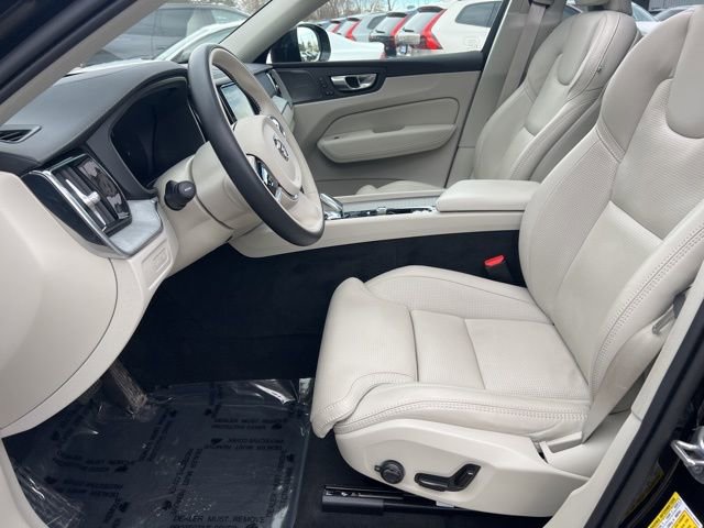 Certified 2024 Volvo XC60 T8 Ultimate w/ Protection Package Premier AWD/4WD image 27