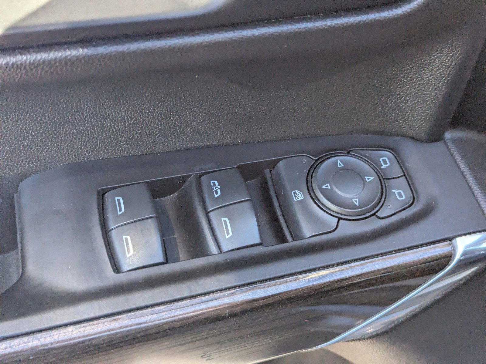 Used 2022 Chevrolet Silverado 1500 RST w/ Z71 Off-Road Package image 25