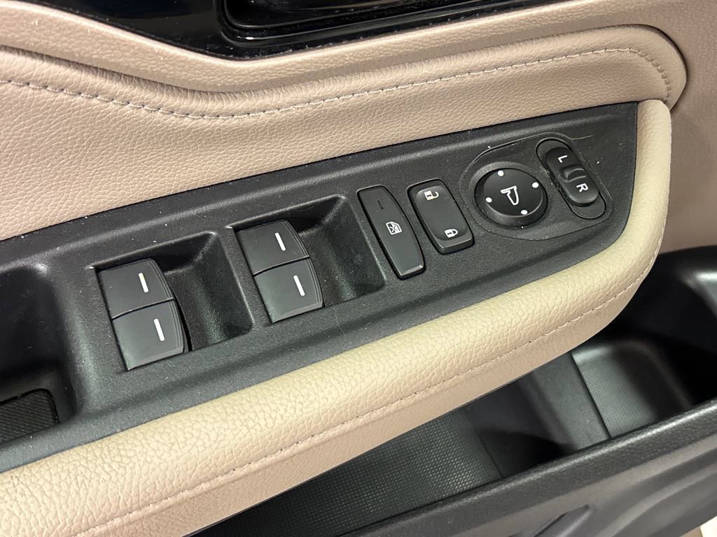 Used 2021 Honda Odyssey Touring image 23