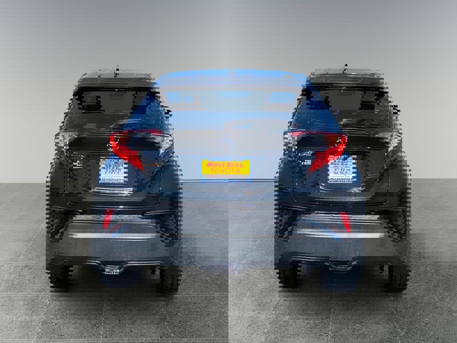 Used 2018 Toyota C-HR XLE image 4