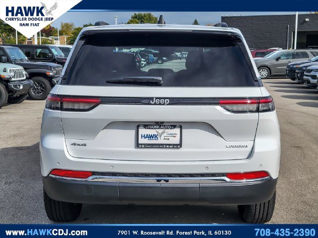 Certified 2025 Jeep Grand Cherokee Laredo AWD/4WD image 5