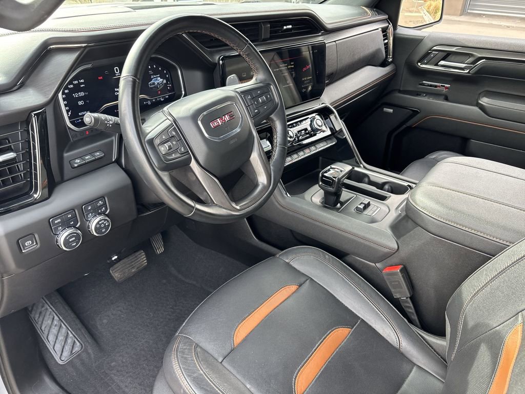 Used 2024 GMC Sierra 1500 AT4 w/ Technology Package image 10