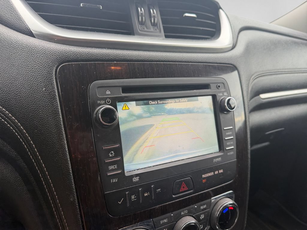 Used 2016 Chevrolet Traverse LT w/ Traveler's Package FWD image 27