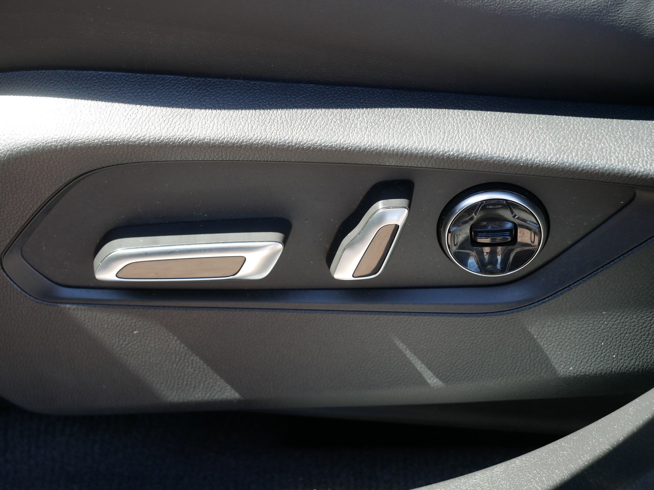 Used 2025 Acura RDX SH-AWD w/ Advance Package image 20