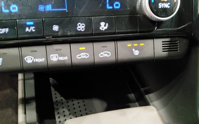 Used 2023 Hyundai Elantra SEL w/ Convenience Package FWD image 33
