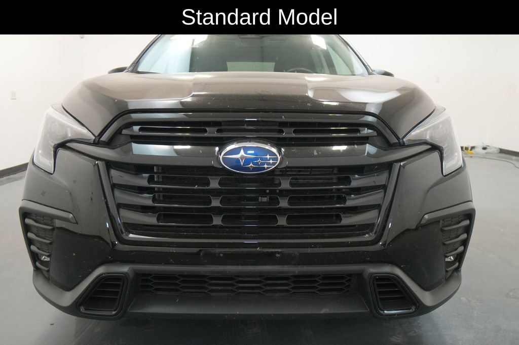 Used 2023 Subaru Ascent Onyx Edition image 2