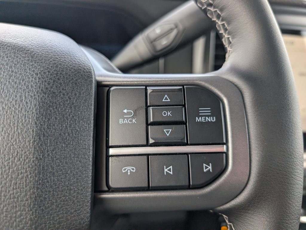 New 2026 Ford F250 Lariat w/ Black Appearance Package image 18