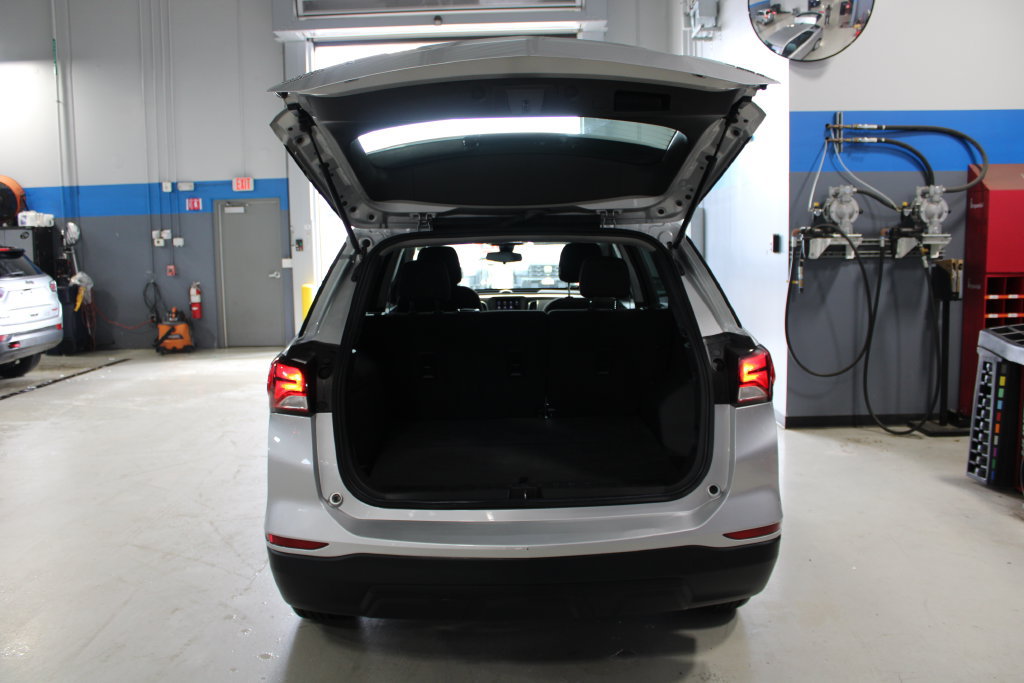 Used 2022 Chevrolet Equinox LS AWD/4WD image 23