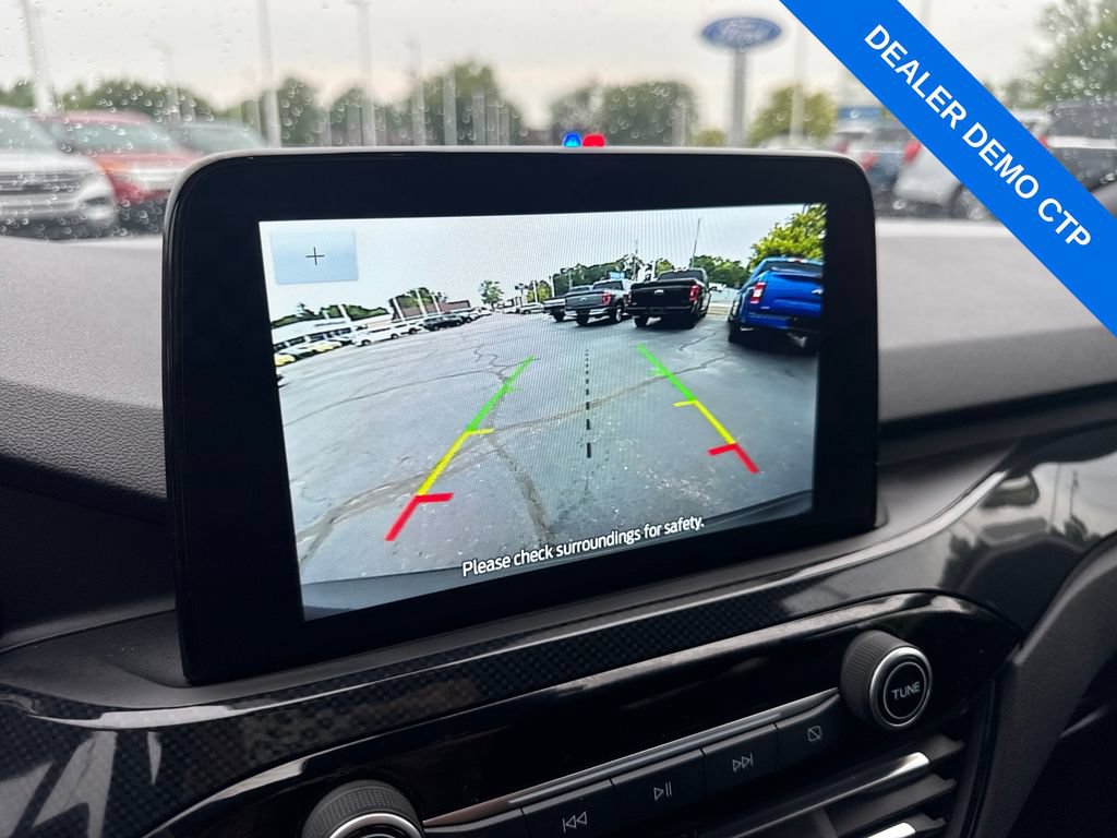 Used 2025 Ford Escape ST-Line Select AWD/4WD image 28