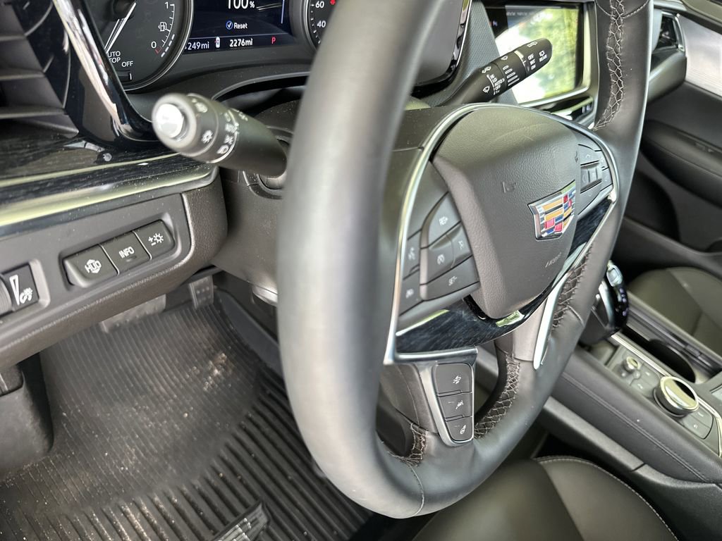 New 2026 Cadillac XT5 Premium Luxury w/ Driver Assist Package FWD image 17