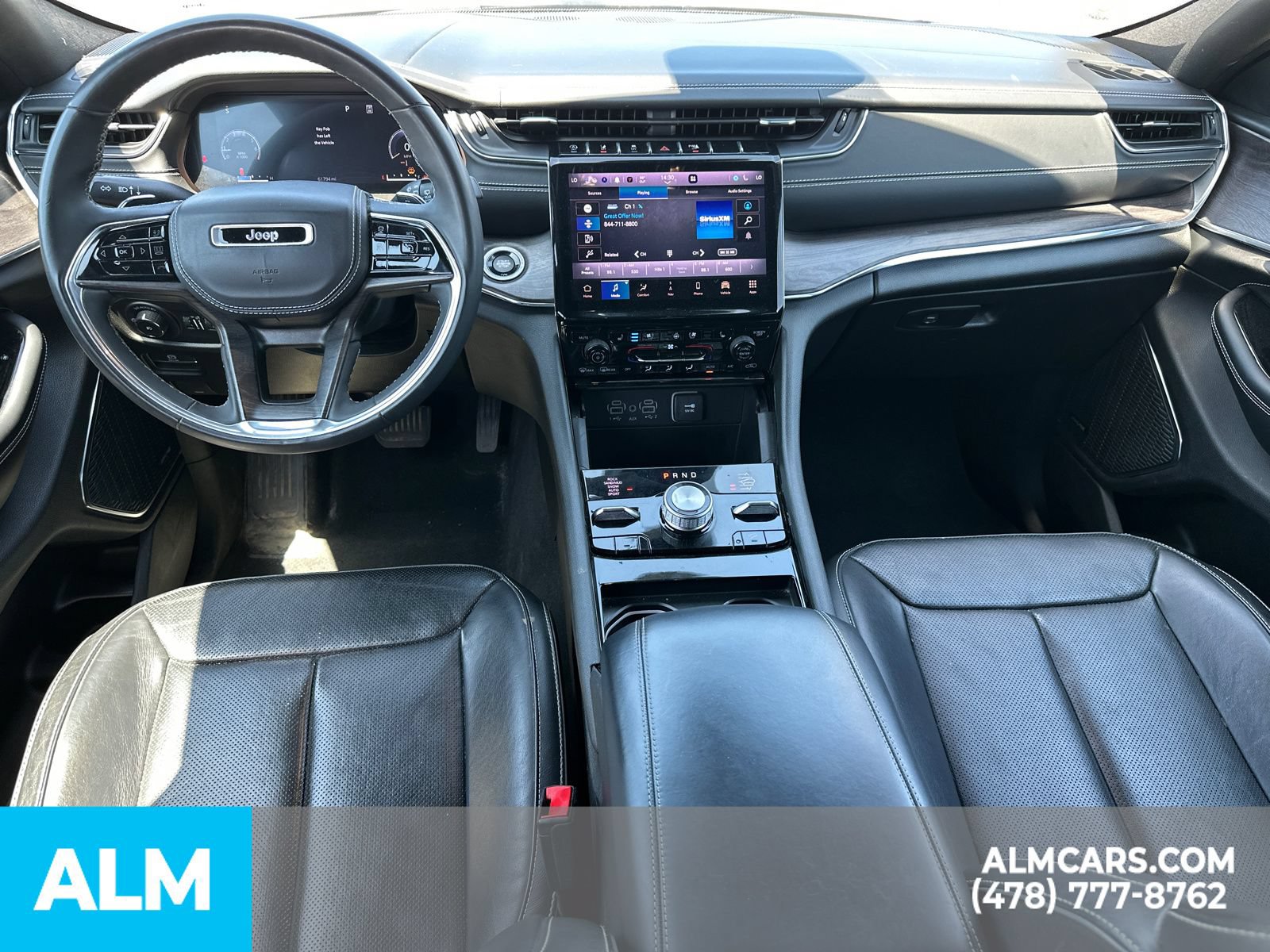 Used 2023 Jeep Grand Cherokee Overland AWD/4WD image 28