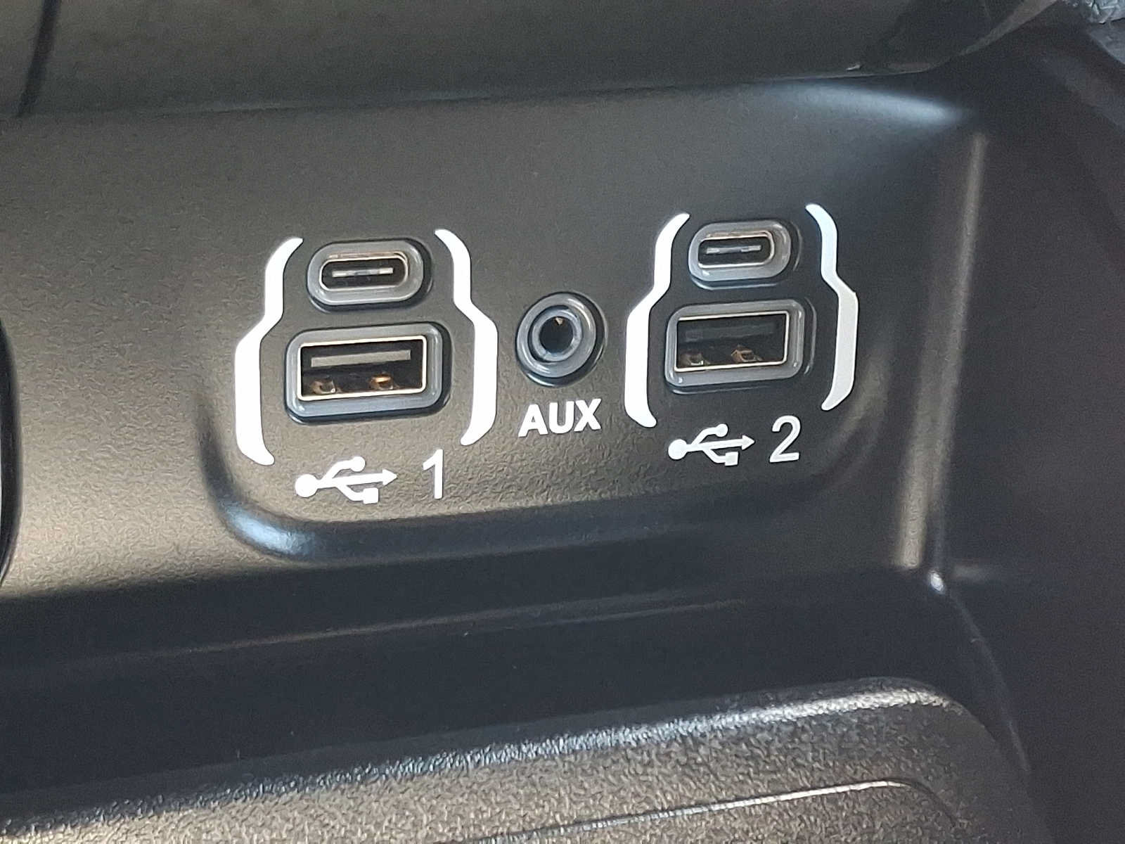 Used 2024 RAM 3500 Laramie w/ Night Edition AWD/4WD image 24