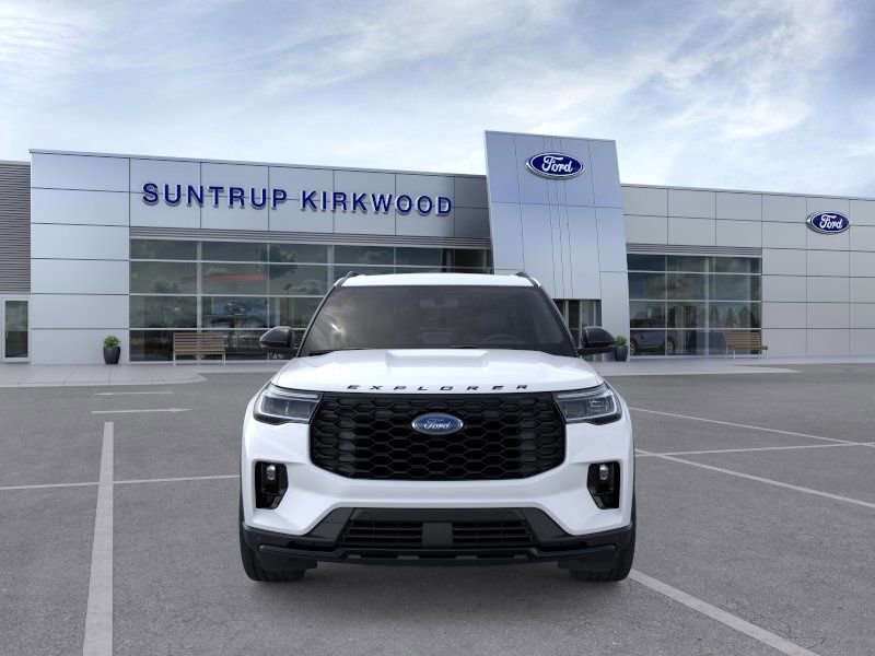 New 2025 Ford Explorer ST-Line w/ Premium Package AWD/4WD image 7