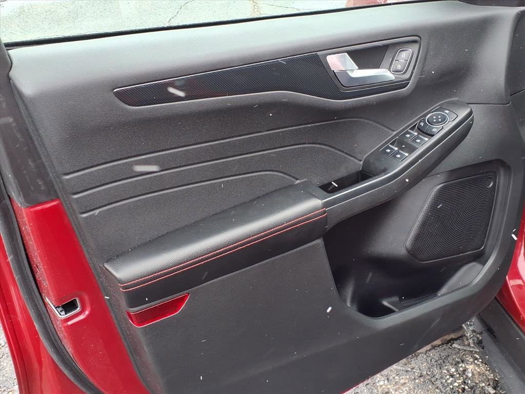 Certified 2023 Ford Escape ST-Line image 11