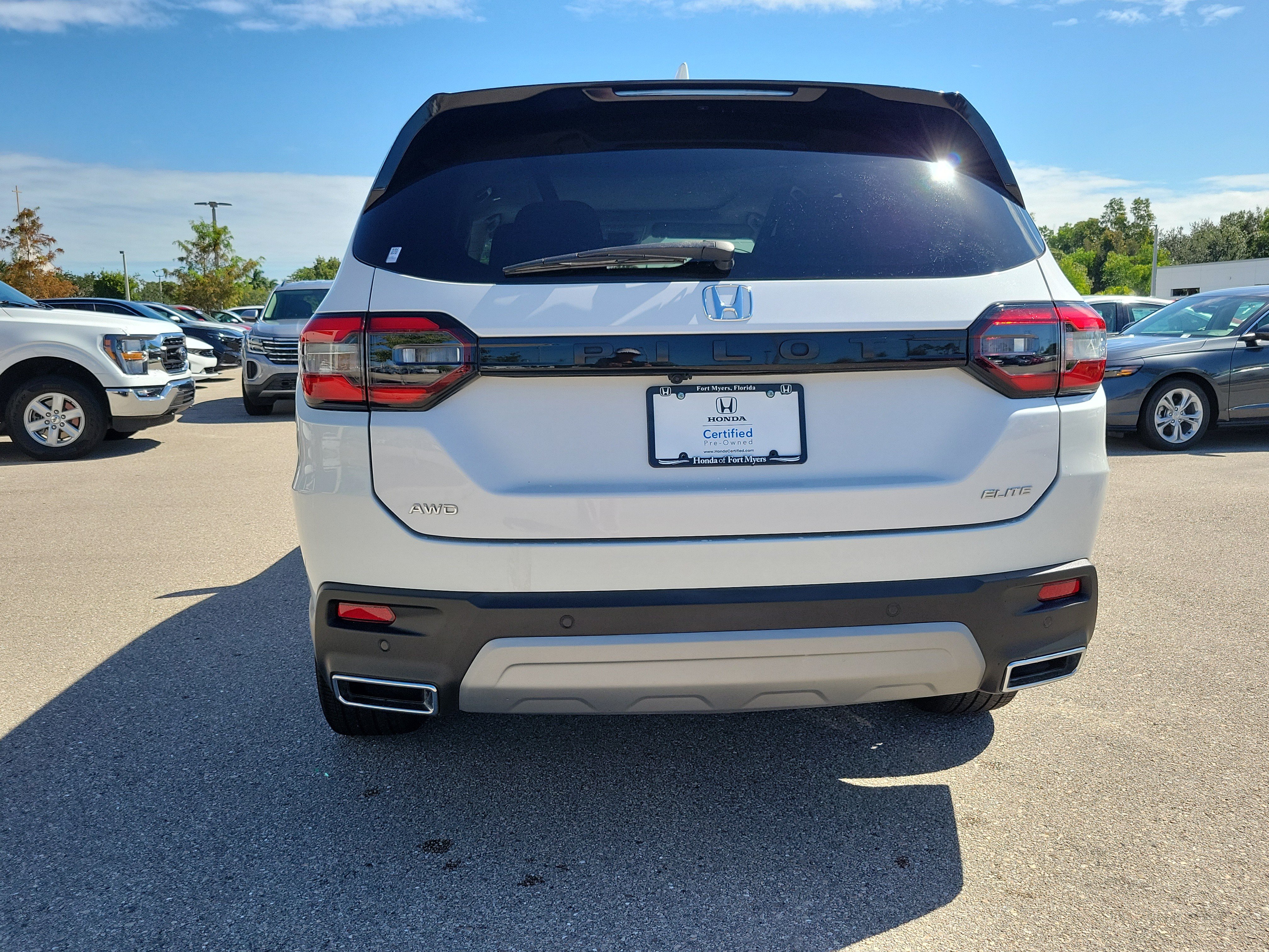 Certified 2025 Honda Pilot Elite image 5