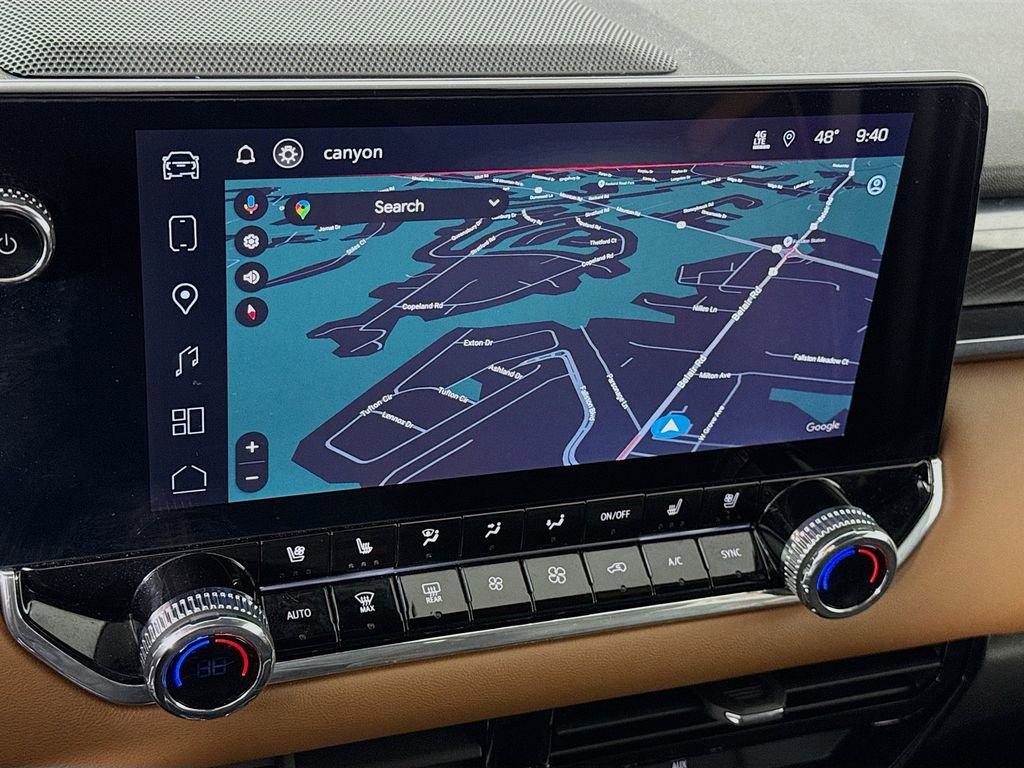 Used 2024 GMC Canyon AT4 w/ AT4 Premium Package image 5