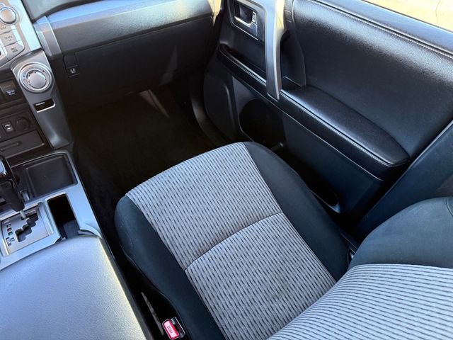 Used 2015 Toyota 4Runner SR5 image 26